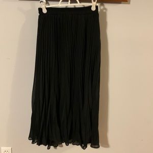 Black Chiffon skirt size M